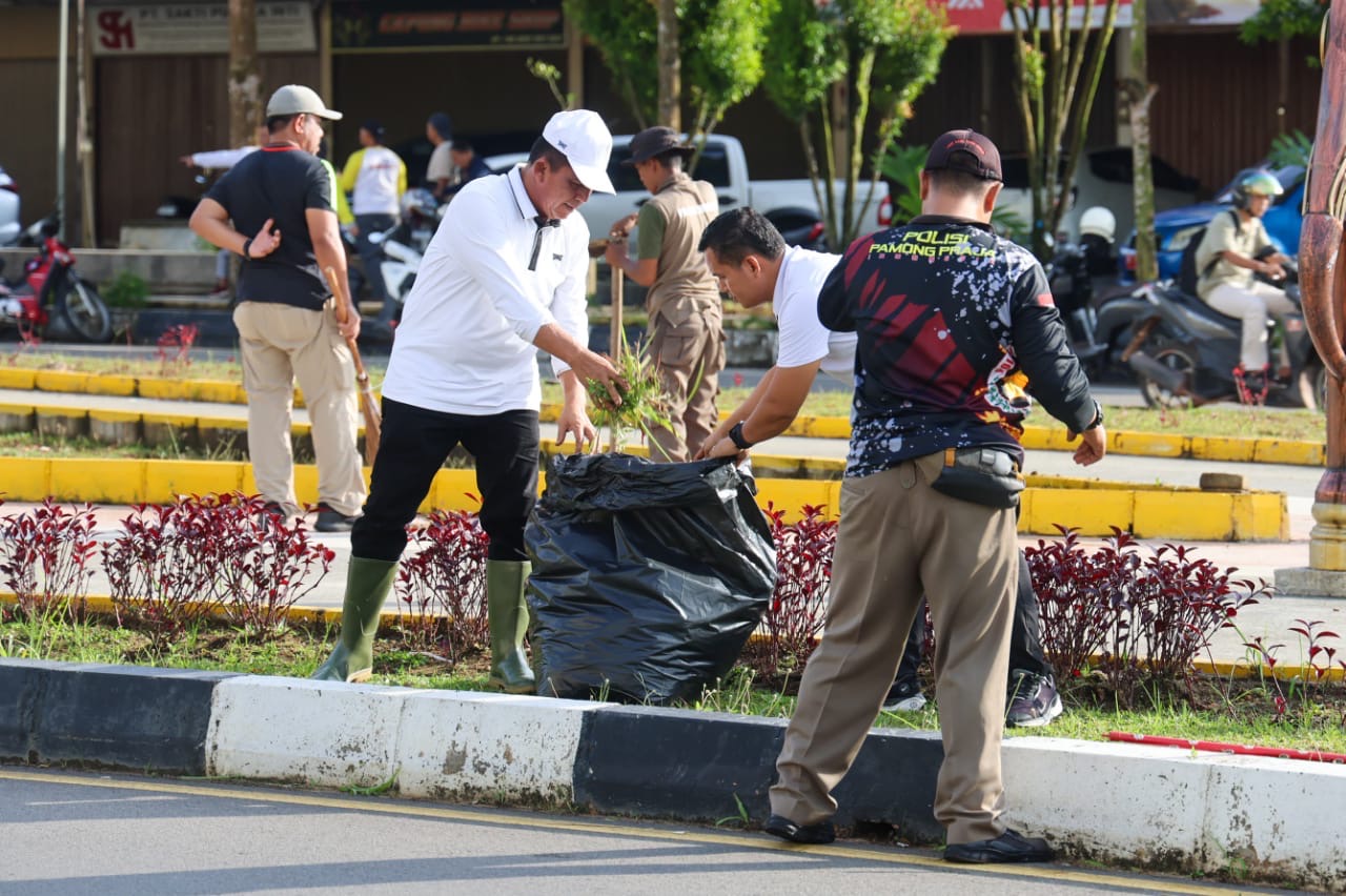 Gubernur Ansar Imbau Pemilik Properti di Area Vital Ikut Jaga Kebersihan Lingkungan
