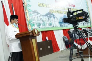Gubernur Kepri Tanggapi Lima Poin  Pandangan Umum Fraksi