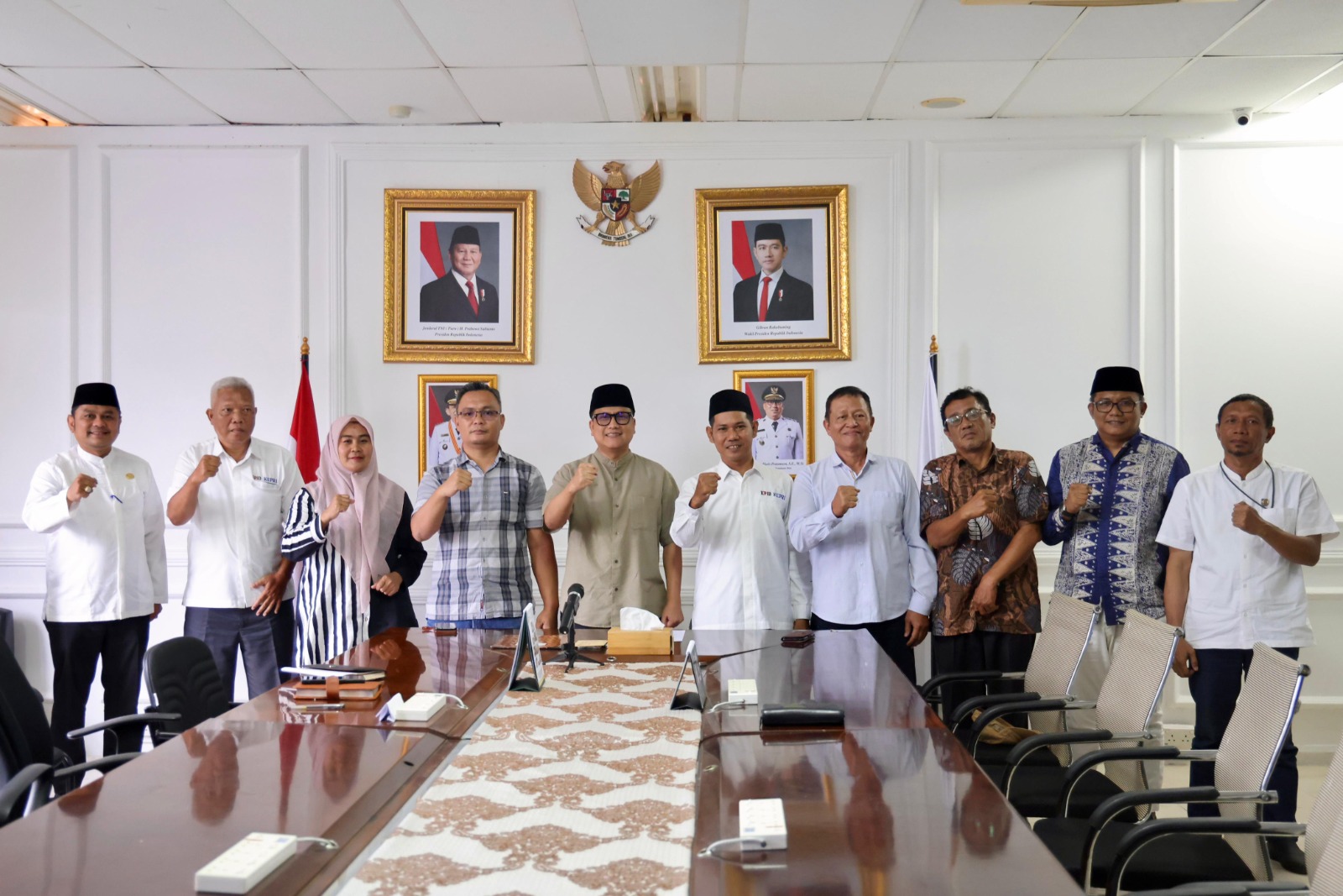 Kadis Kominfo Kepri Terima Surat Pengunduran Ketua KPID