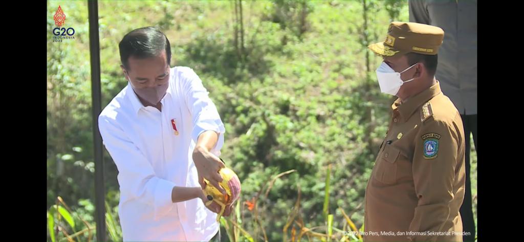 Tanah dan Air Dari Kepri Disatukan Dalam Bejana Nusantara