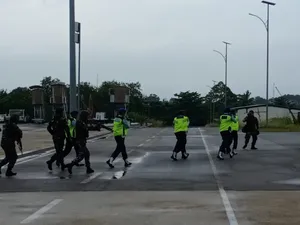 Komite Keamanan Bandara RHF Gelar Simulasi Penyelamatan Penumpang