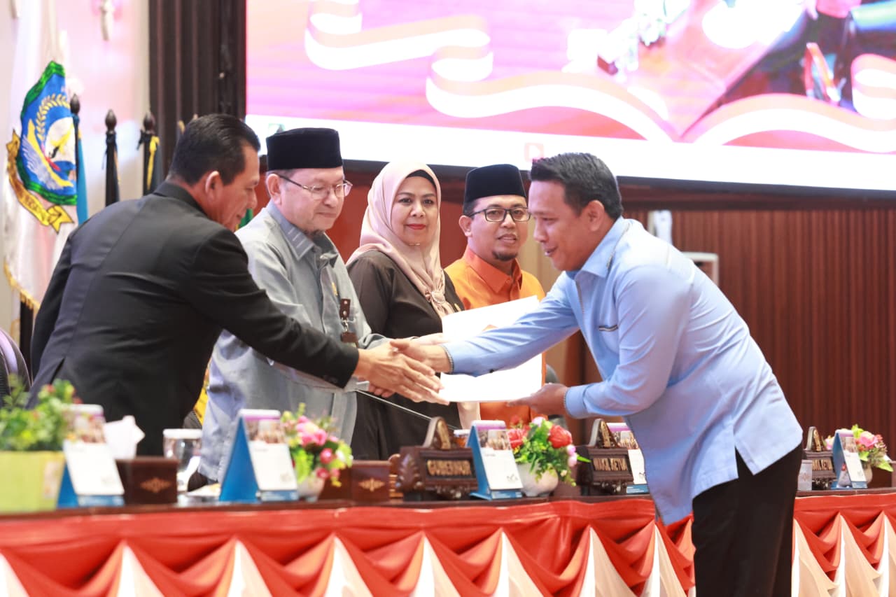 Fraksi-Fraksi DPRD Kepri Sampaikan Pendapat Akhir, Setujui Perubahan APBD 2025