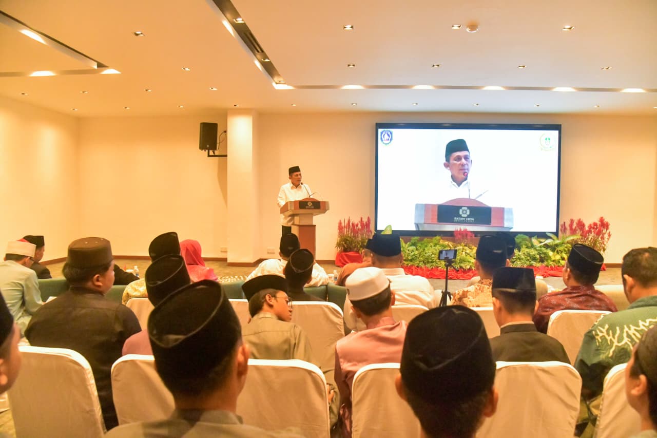 Gubernur Ansar Lepas Kafilah STQH Kepri: TC Jadi Modal Penting Raih Prestasi di Kendari