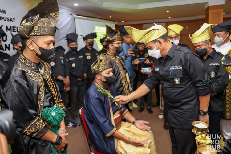 Kukuhkan DPP GERAM Kepri, Gubernur Ingatkan Agar Selalu  Berpedoman Pada  LAM