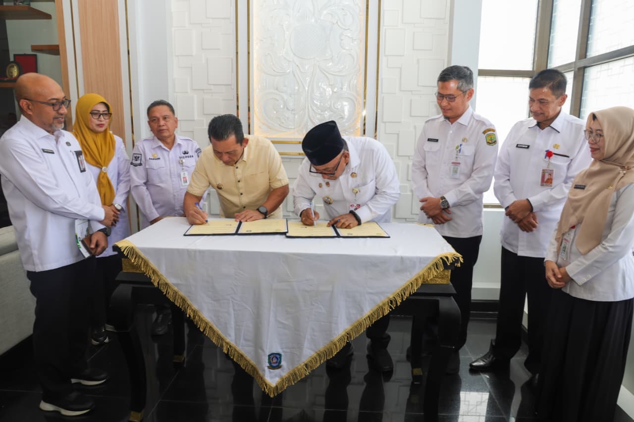 Pemprov Kepri Serahkan Hibah Aset ke Pemko Tanjungpinang