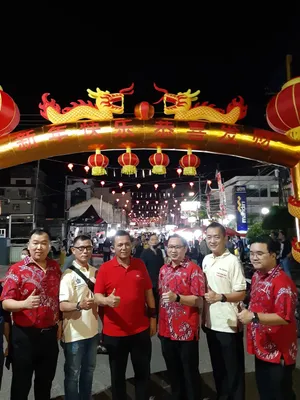 Tinjau Pasar Imlek di Jalan Merdeka, Ansar Ingin Tanjungpinang Menjadi Heritage City-nya Kepri