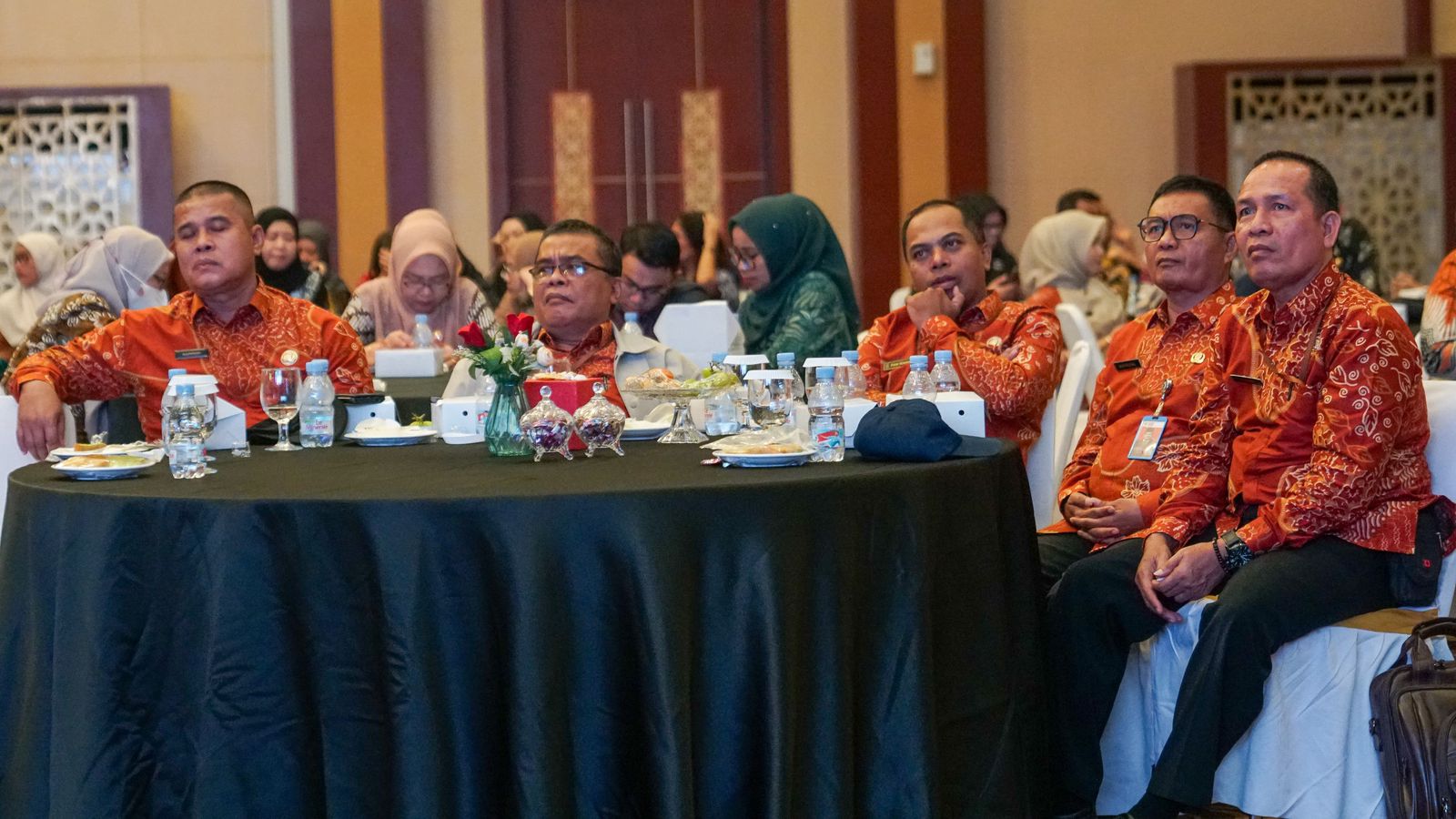 Perkuat Kompetensi, Sekda Kepri Buka Sharing Session Pengelolaan Kinerja Jabatan Fungsional 2025