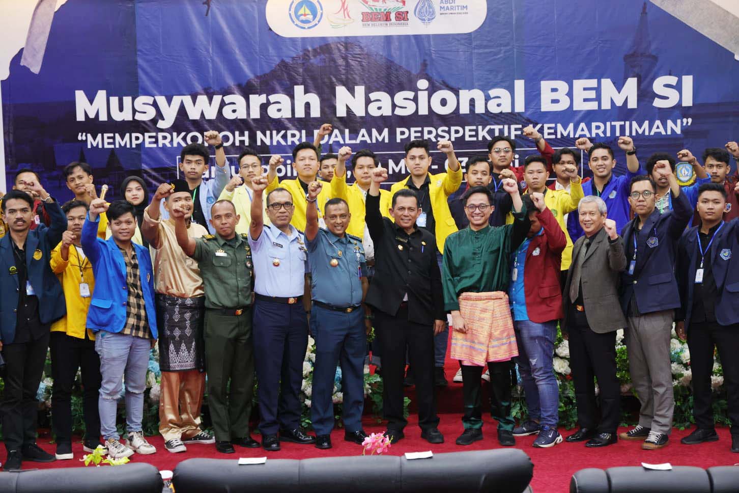 Gubernur Ansar Buka Musyawarah Nasional BEM SI