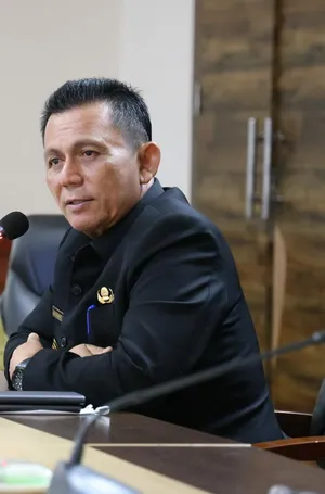 Pemprov Kepri Bantu Rp300 Juta dan Logistik  Untuk Korban Banjir di Natuna