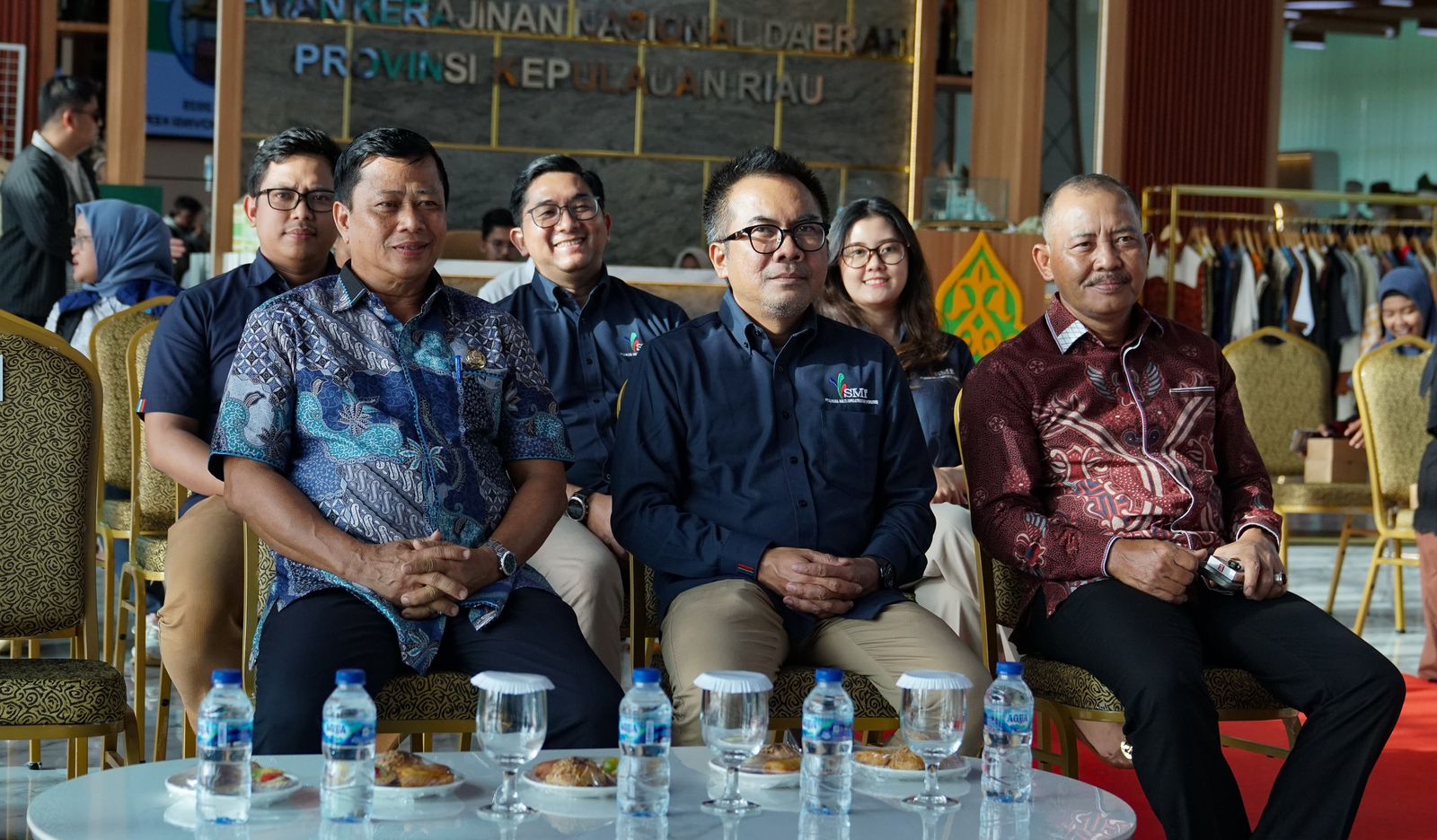 Bentuk Tanggung Jawab Sosial, PT SMI Serahkan 17 Gerobak UMKM ke Pemprov Kepri
