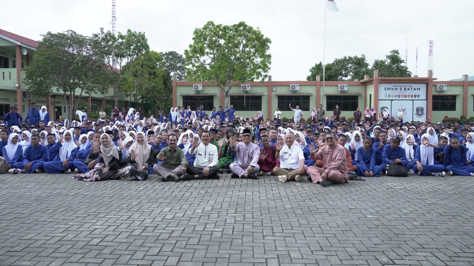 Wagub Nyanyang Tinjau SMK Negeri 5 Batam, Dorong Kesiapan Lulusan Masuk Dunia Kerja