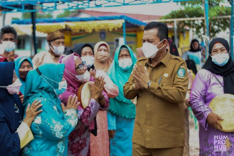 Gubernur Resmikan Pengoperasian Genset &amp; Jaringan Listrik Tiga Pulau di Batam