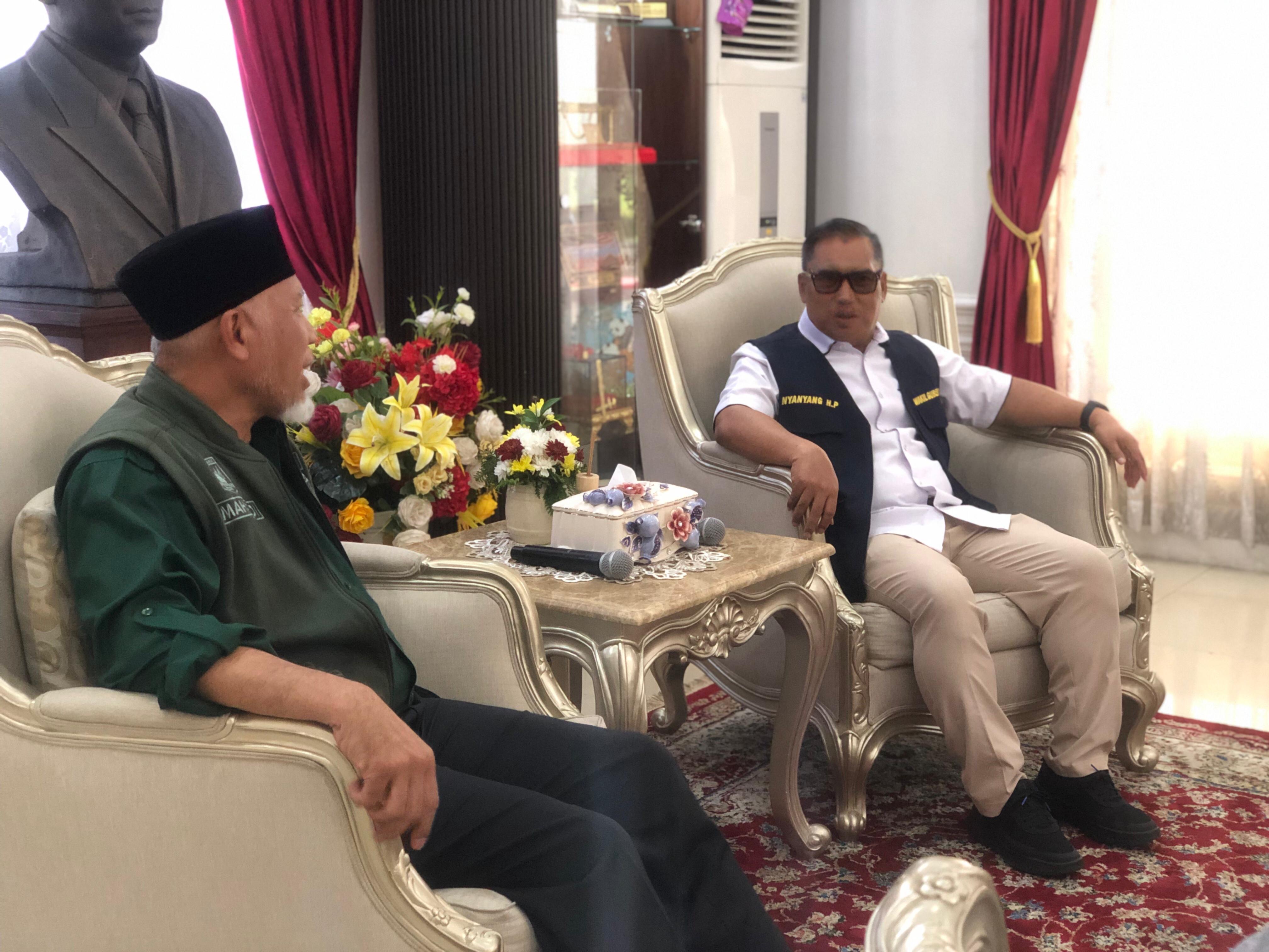 Wagub Nyanyang Serahkan Bantuan ‘Kepri Peduli Bencana’ Senilai Rp1,15 Miliar untuk Korban Banjir Bandang di Sumbar