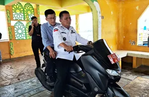 Tinjau Progres Pengerjaan Jalan di Penyengat, Gubernur Ansar Yakinkan Selesai Tepat Waktu