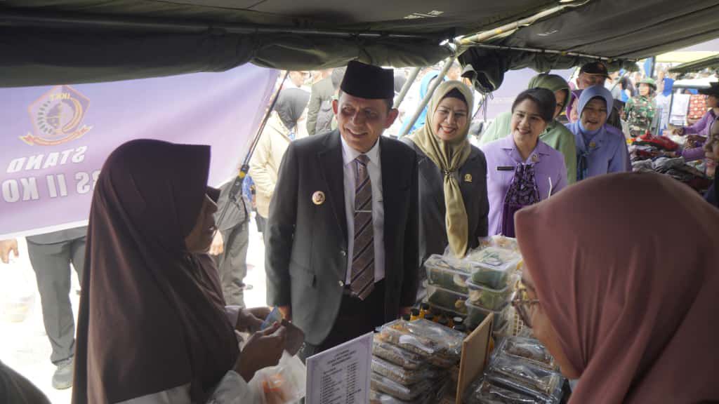 Gubernur Ansar Hadiri Upacara HUT ke-80 TNI di Tugu Sirih Tanjungpinang