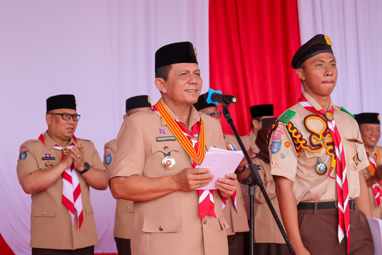 Gubernur Ansar Pimpin Upacara Hari Pramuka ke-64, Ajak Generasi Muda Jadi Insan Pancasila