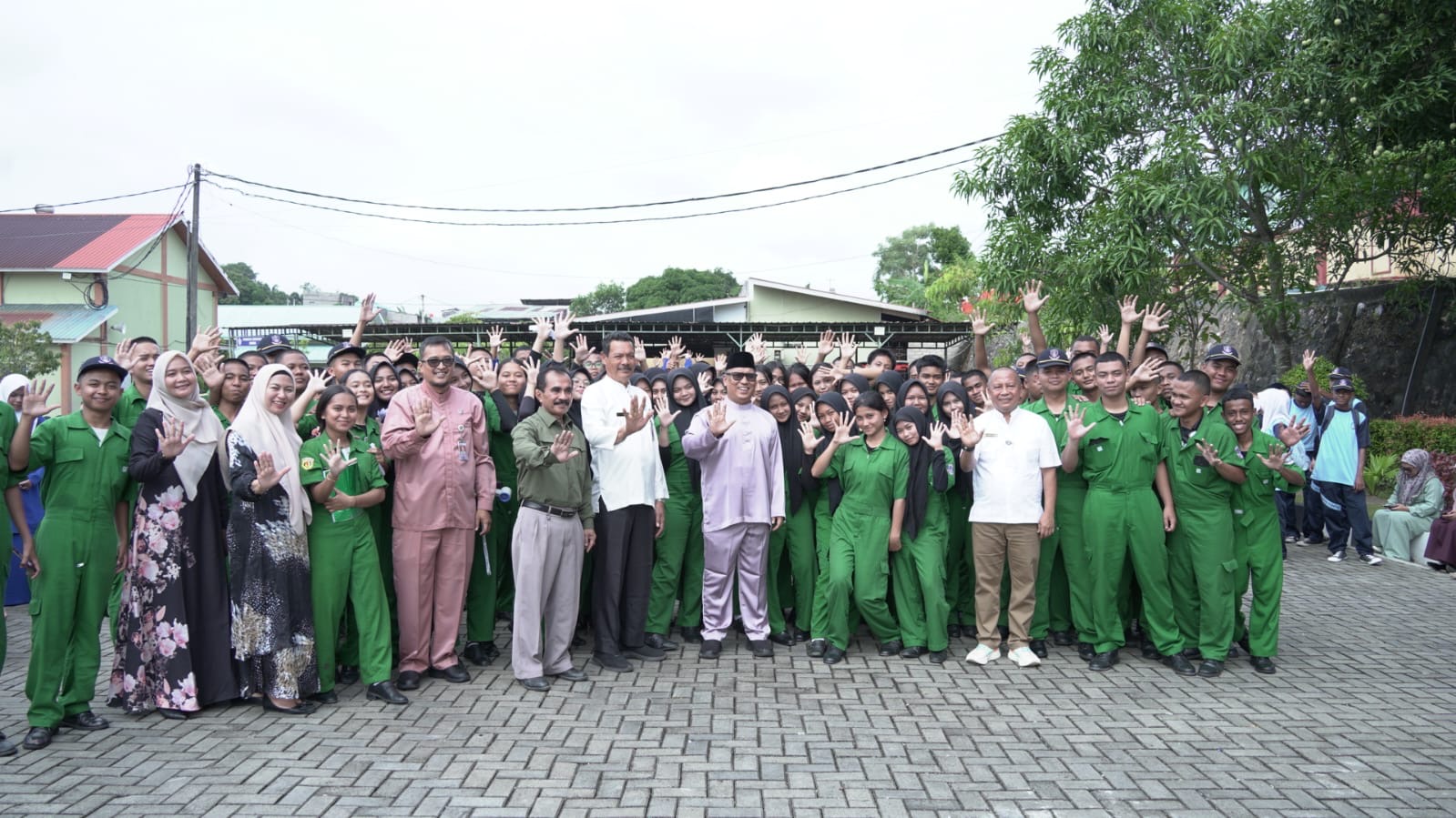 Wagub Nyanyang Tinjau SMK Negeri 5 Batam, Dorong Kesiapan Lulusan Masuk Dunia Kerja