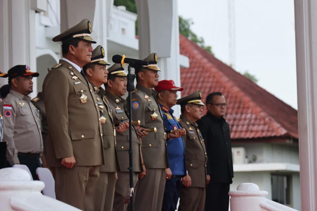 Gubernur Ansar Jadi Inspektur Upacara pada Upacara Peringatan HUT Satpol PP, Satlinmas serta Damkar Tingkat Provinsi Kepri