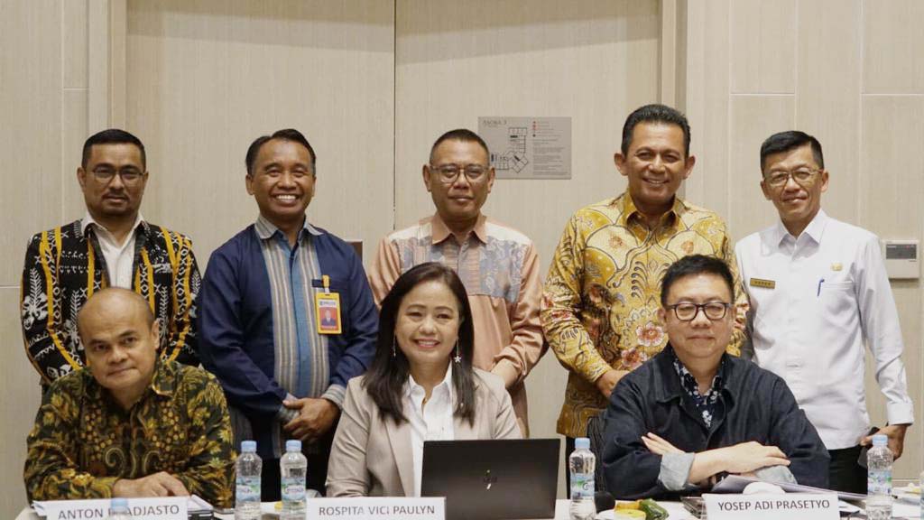 Gubernur Kepri Presentasi Langsung dalam Uji Publik Monev KI Pusat 2023