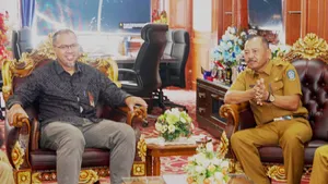Sekda Kepri Terima Kunjungan Puspen Kemendagri Bahas Keterbukaan Informasi Publik