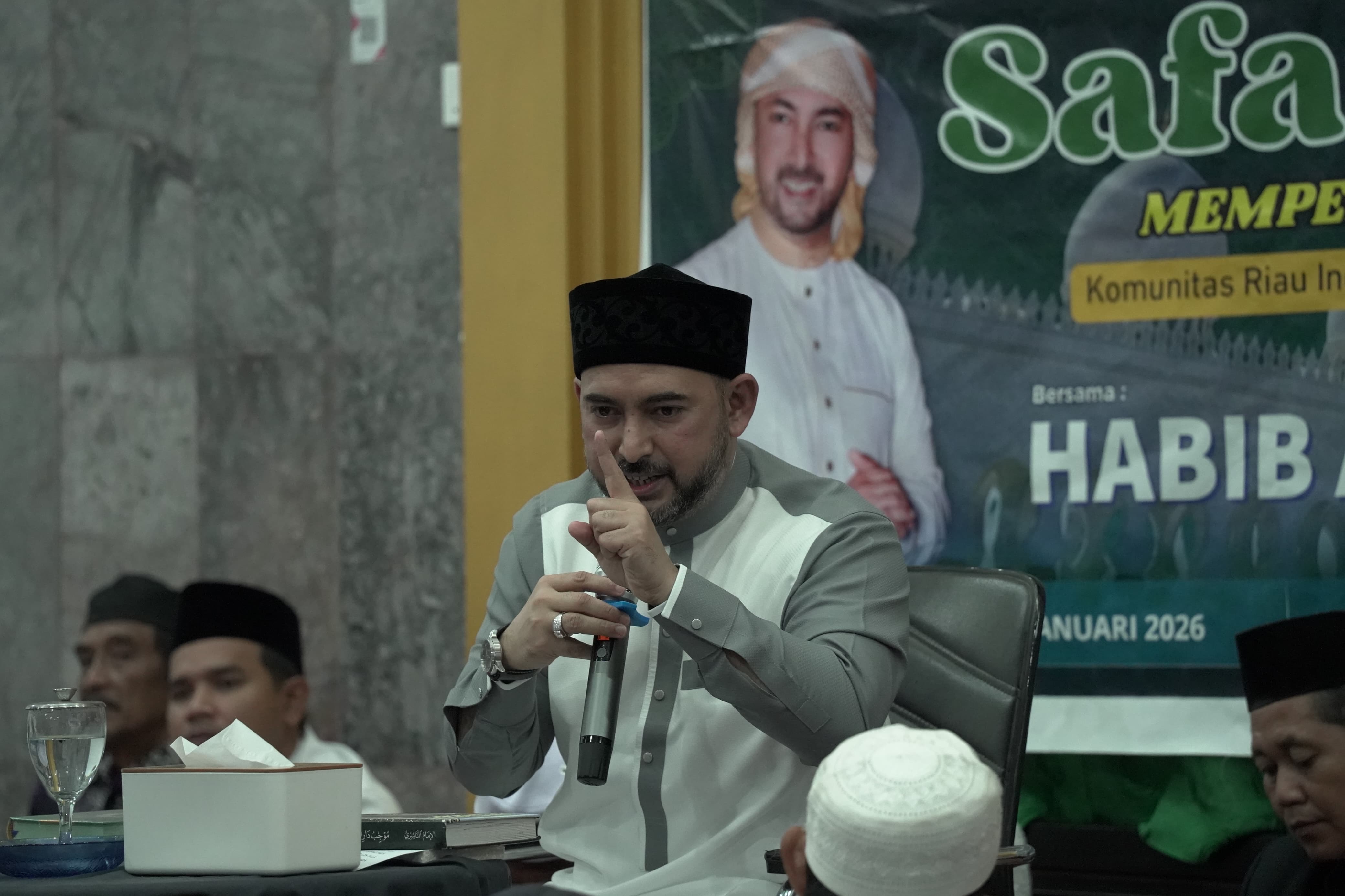 Wagub Nyanyang Peringati Isra Mi'raj di Masjid Babul Khairat Bengkong Indah Batam