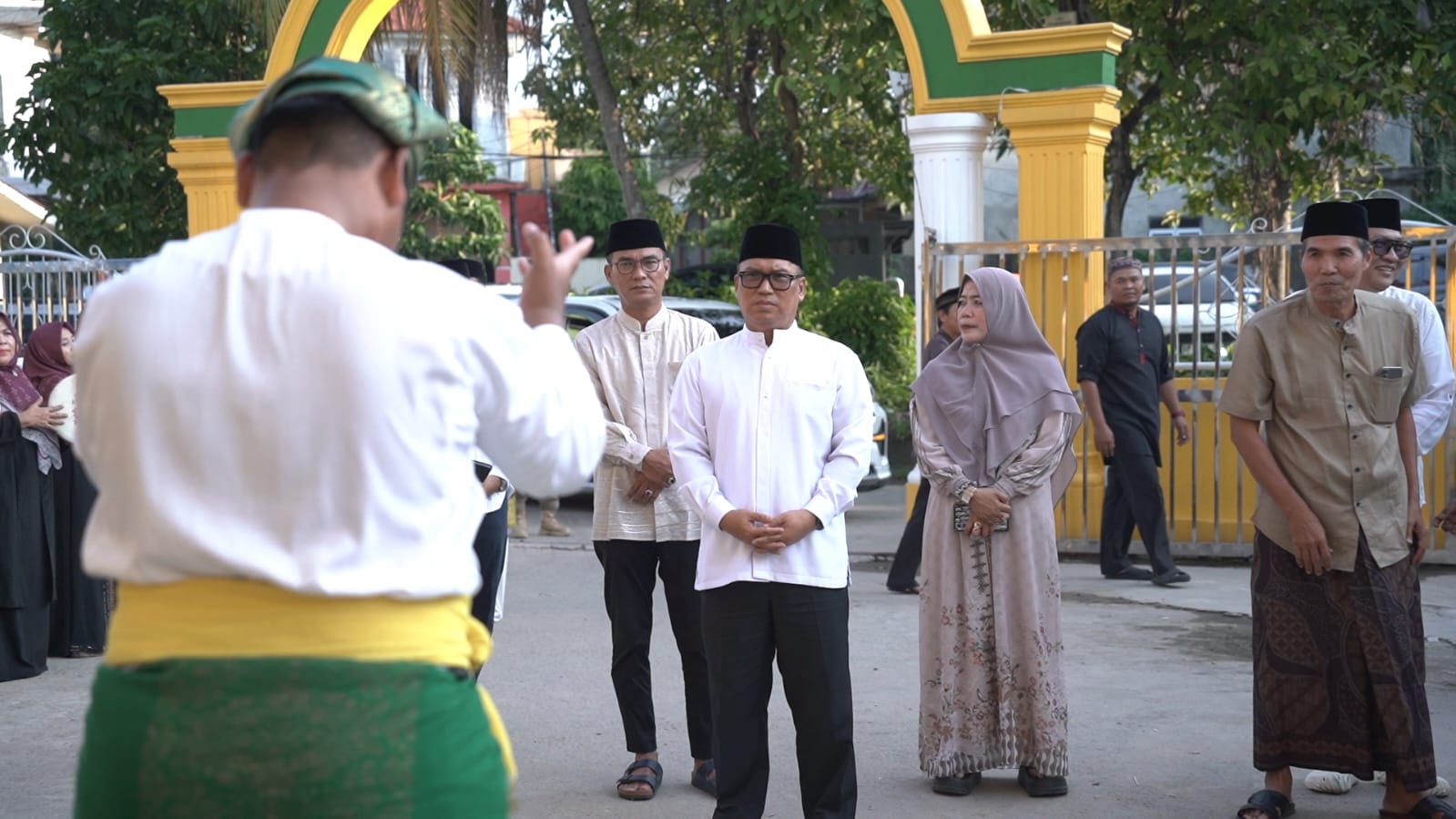 Safari Ramadhan Wagub Nyanyang di Tanjung Uma dan Baloi Indah, Perkuat Ukhuwah dan Serahkan Bantuan