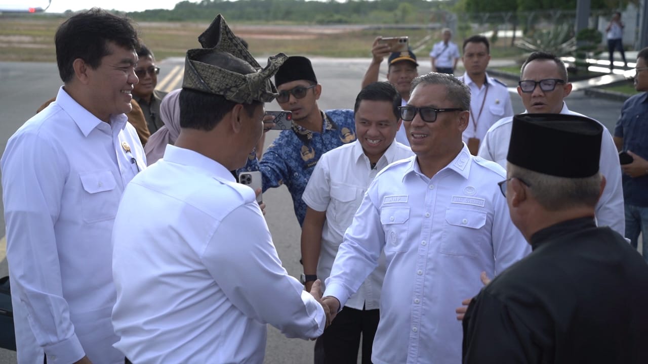 Wagub Nyanyang Dampingi Mentan Amran Sidak Hasil Penegahan Kanwil BC Tanjungbalai Karimun
