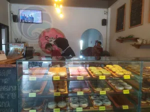Karena Corona, Rumah Makan Singkirkan Meja dan Kursi