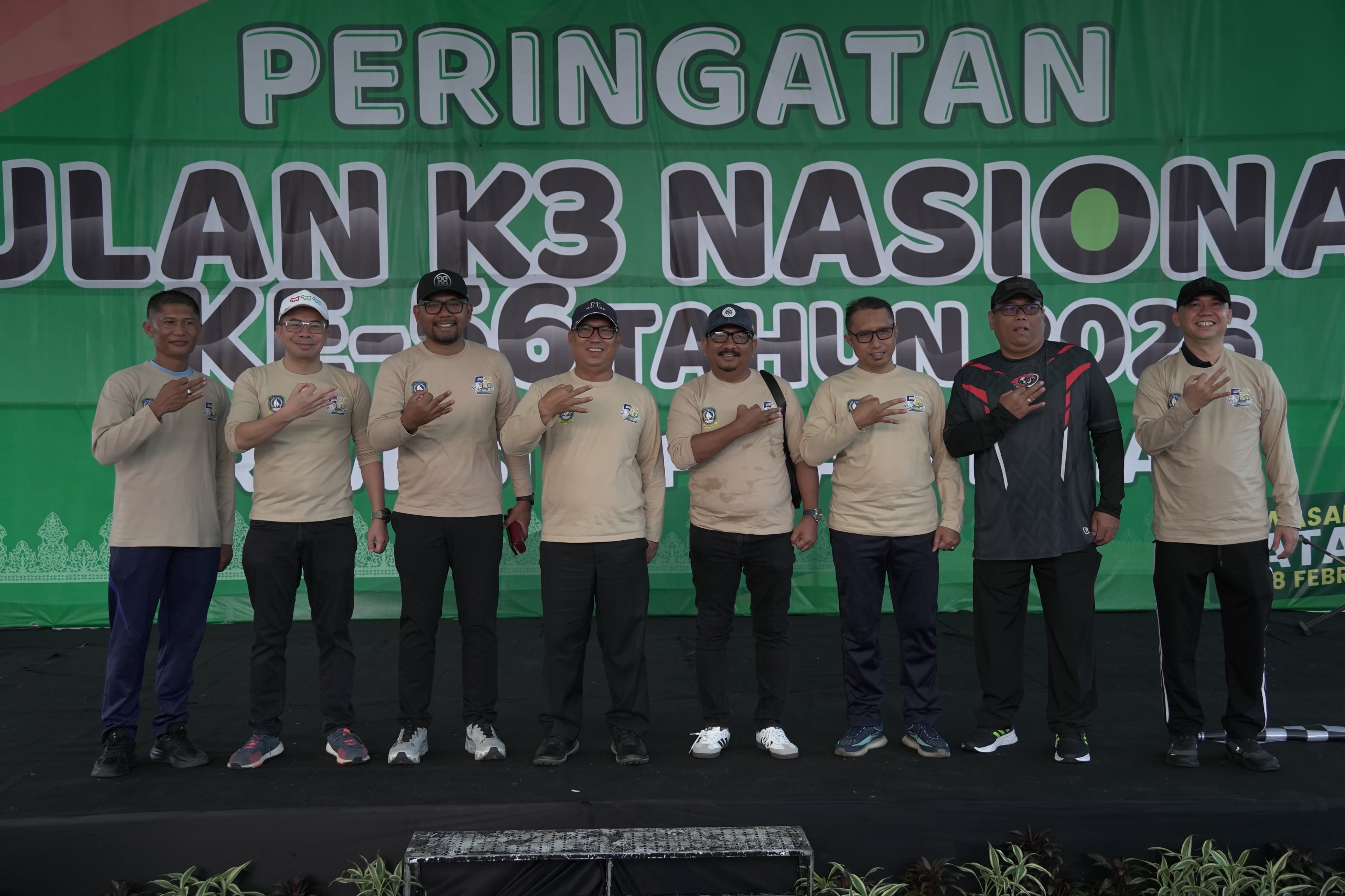 Wagub Nyanyang Hadiri Jalan Santai Bulan K3 Nasional ke-56 di Batam