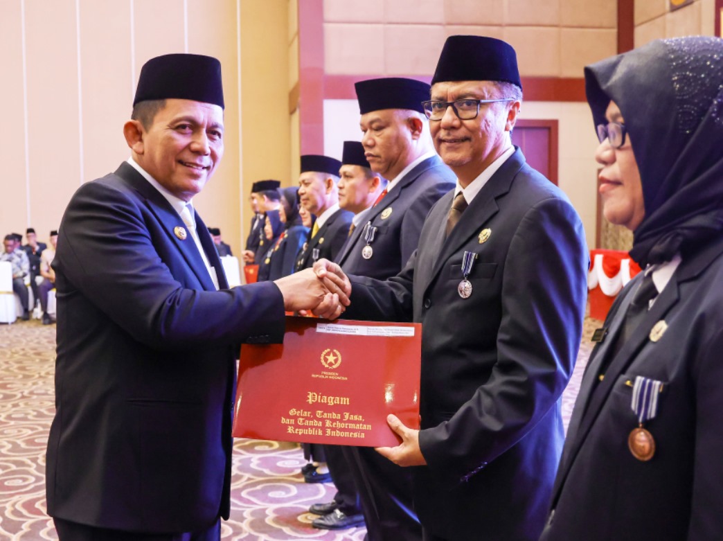 Sambut HUT ke-79 Kemerdekaan RI, 366 ASN Kepri Terima Satyalancana Karya Satya