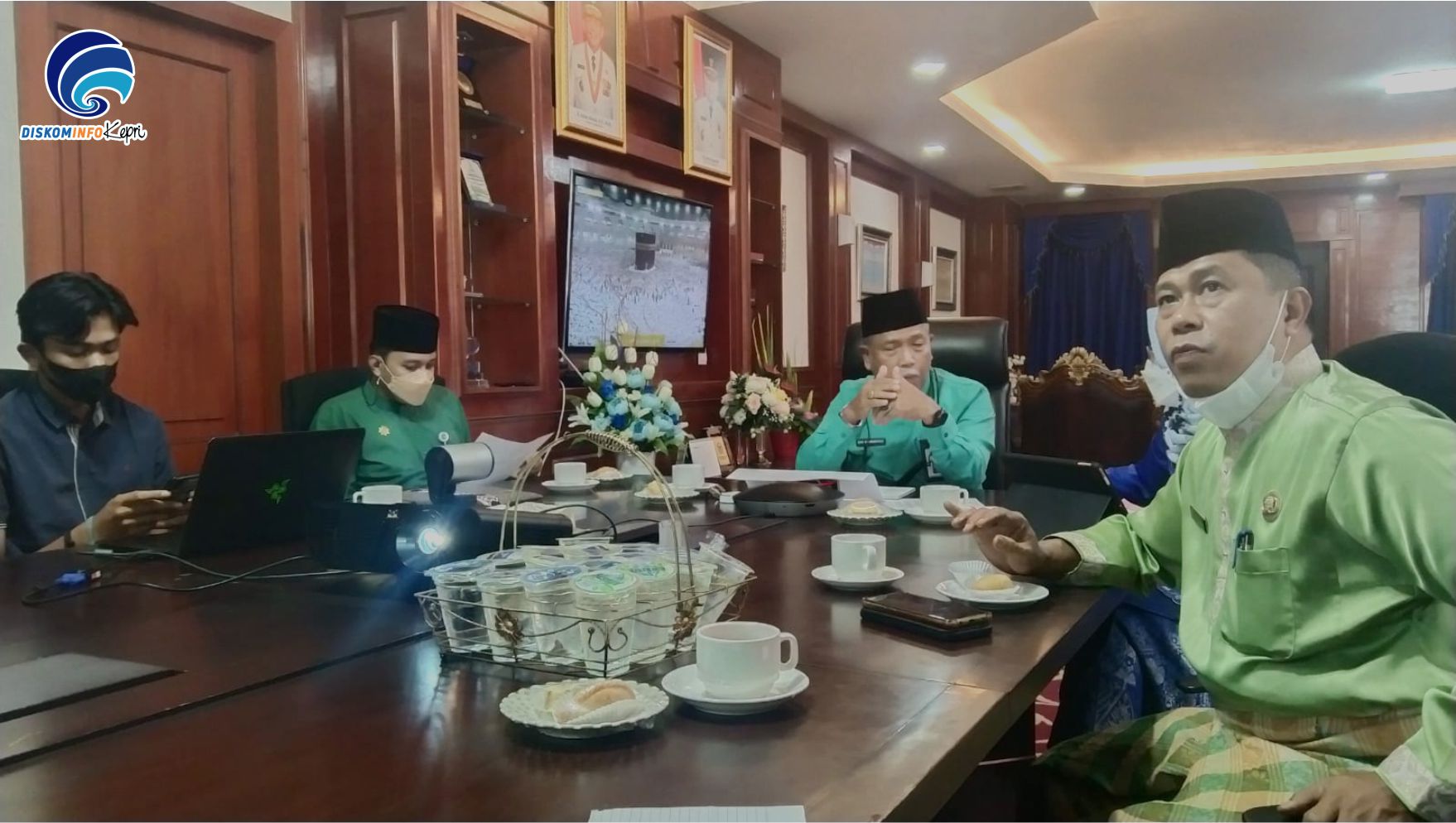Pj. Sekda Kepri Berikan Motivational Leadership Sekaligus Membuka Webinar Akselerasi Pemulihan Ekonomi terhadap UMKM.