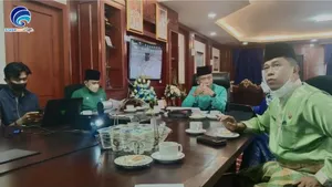 Pj. Sekda Kepri Berikan Motivational Leadership Sekaligus Membuka Webinar Akselerasi Pemulihan Ekonomi terhadap UMKM.