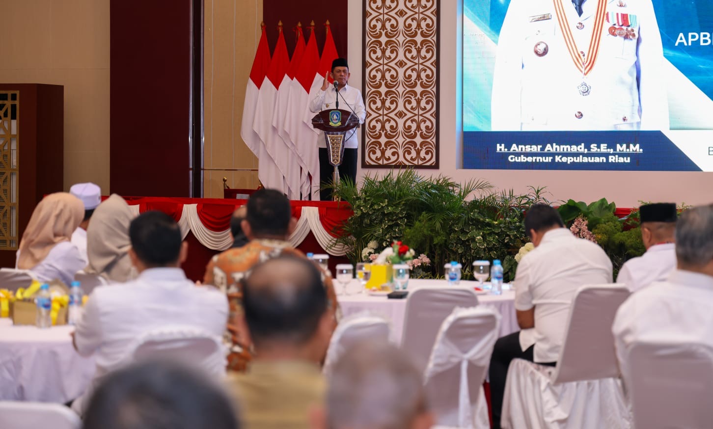 Gubernur Ansar Serahkan DPA dan Teken Perjanjian Kinerja OPD Pemprov Kepri Tahun Anggaran 2026