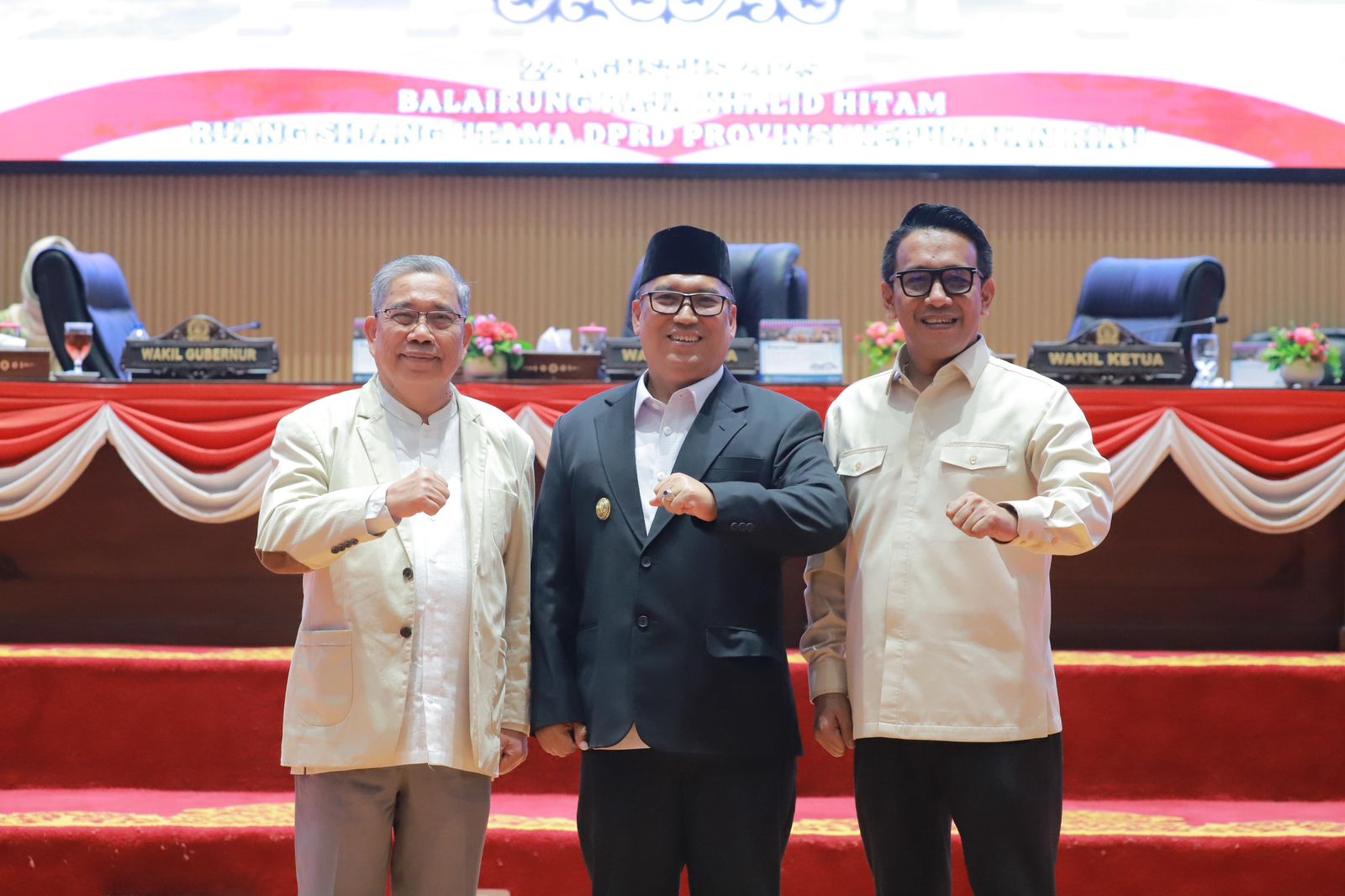 Wagub Nyanyang Hadiri Paripurna Pandum Fraksi DPRD