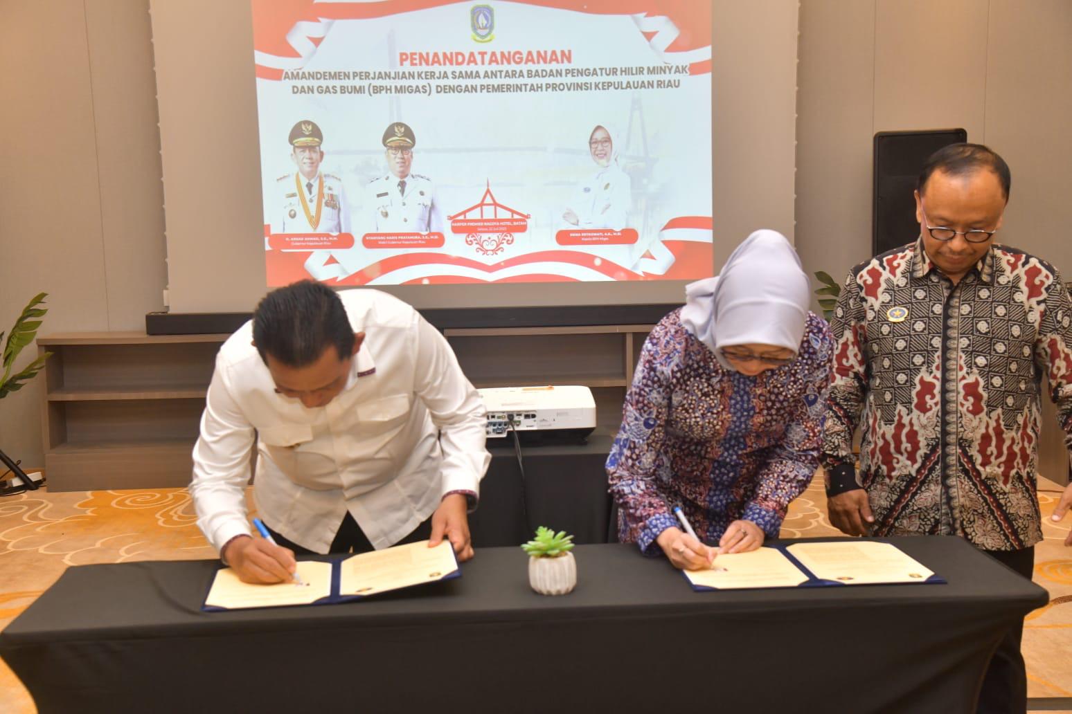 Perkuat Pengawasan BBM, Gubernur Ansar Teken Kerja Sama dengan BPH Migas