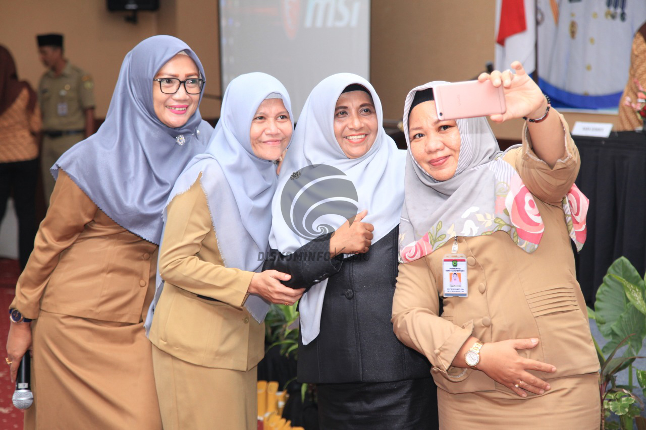 Ibu Milenial, Tetap Ingat Kodrat Ibu Rumah Tangga