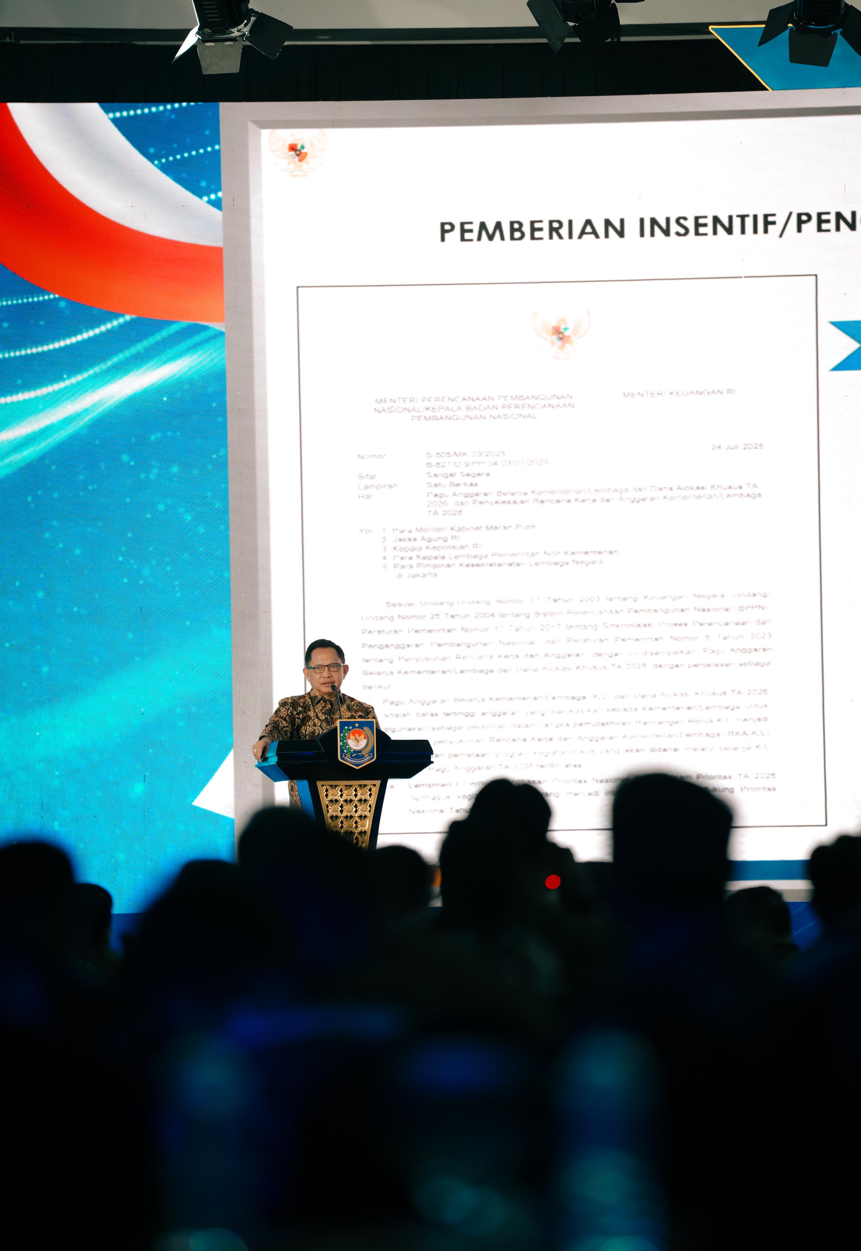 Pemprov Kepulauan Riau Raih Penghargaan Terbaik 1 Penanggulangan Kemiskinan dan Stunting tingkat Nasional