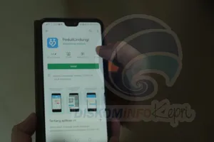 Pemprov Kepri Bakal Segera Keluarkan SE Penerapan Penggunaan Aplikasi Peduli Lindungi - Di Setiap Fasilitas Umum Di Provinsi Kepri