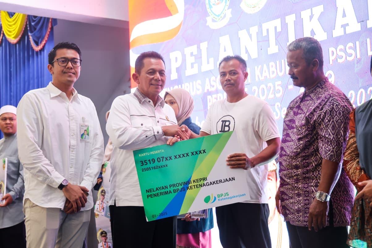 Pemprov Kepri Salurkan Bantuan untuk Masyarakat Lingga, Gubernur Ansar: Wujud Hadirnya Negara di Tengah Rakyat