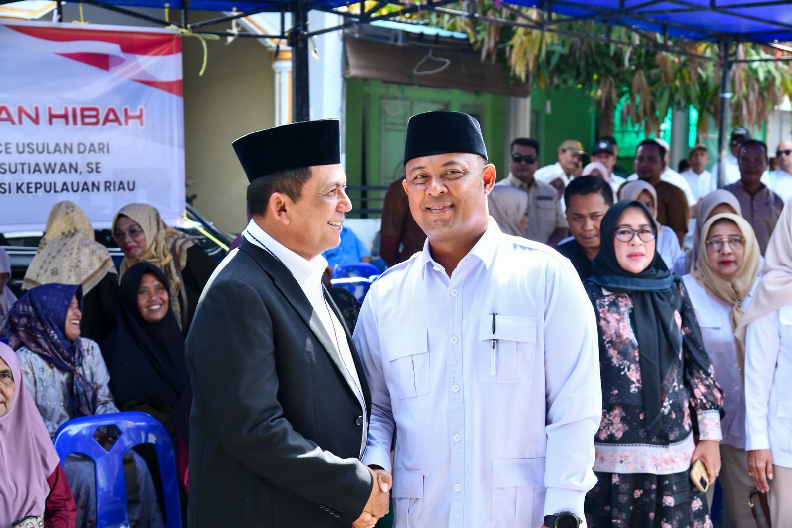 Ambulans untuk Bukit Raya Ganet: Wujud Sinergi Pemerintah, DPRD, dan Masyarakat
