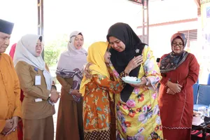 Dewi Ansar Hadiri Syukuran Hari Jadi Ke-16 Rumah Bahagia Bintan