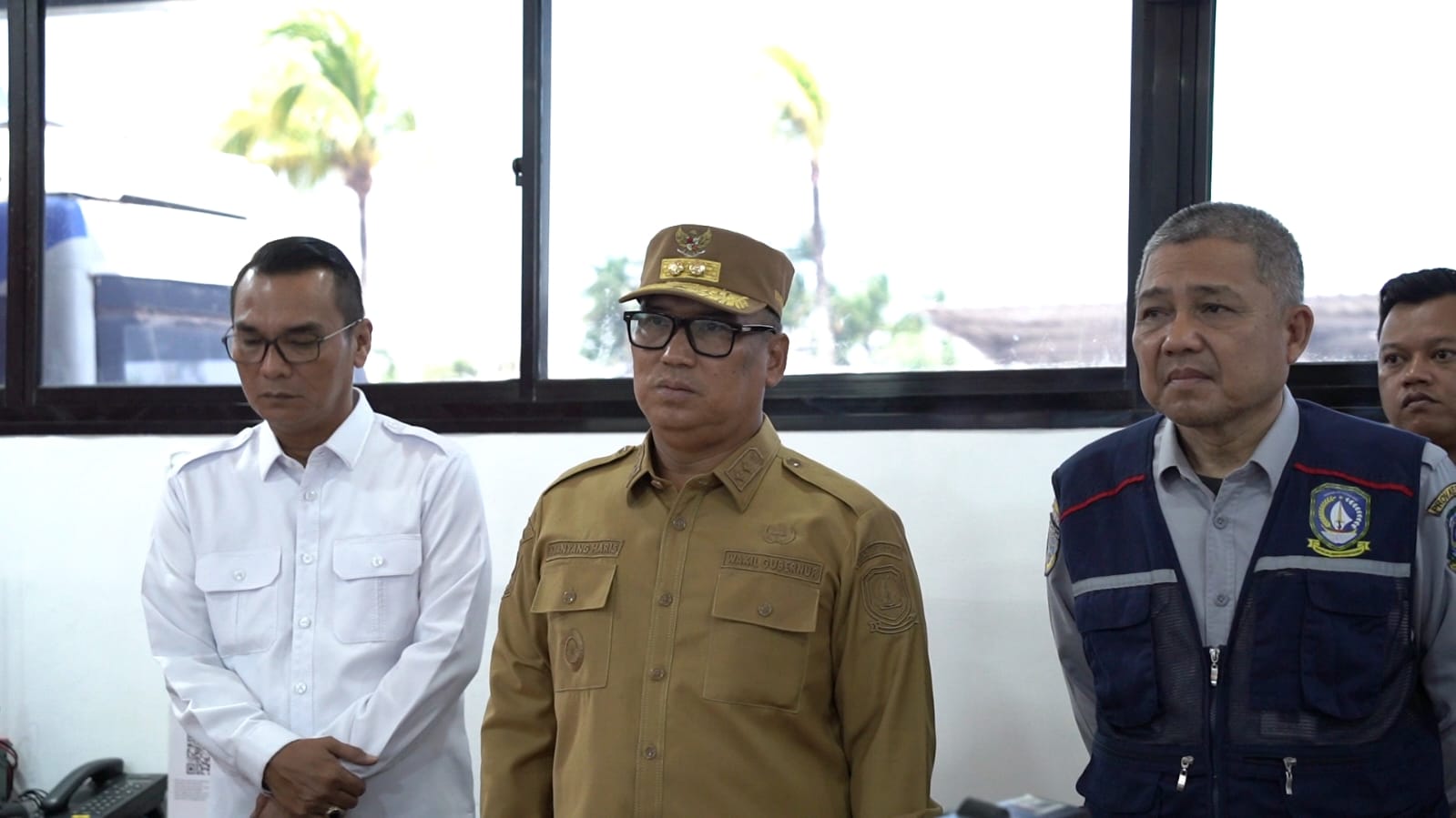 Pastikan Pelayanan Transportasi Optimal, Wagub Nyanyang Sidak Pelabuhan dan Bandara di Batam