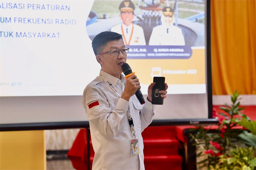 Kadis Kominfo Kepri Buka Sosialisasi Peraturan Penggunaan Spektrum Frekuensi Radio