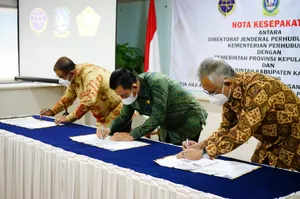 Gubernur Kepri, Bupati Karimun dan Dirjen Hubud Teken PKS Pengembangan Bandara RHA Karimun