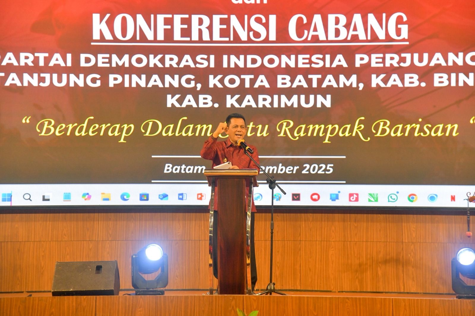 Gubernur Ansar Hadiri Pembukaan Konferda dan Konfercab PDIP Kepri 2025