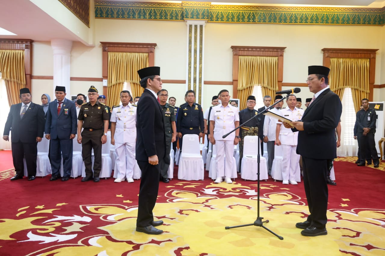 Gubernur Ansar Kukuhkan Mardiyanto Arif Rakhmadi sebagai Kepala Perwakilan BPKP Kepri