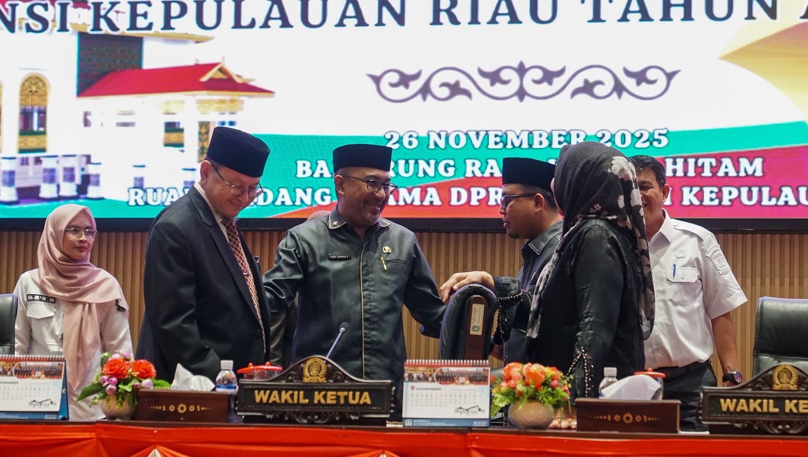 Pemprov Kepri Paparkan Jawaban atas Ranperda APBD 2026: Fokus Pendapatan, Strategi Fiskal, dan Prioritas Pembangunan