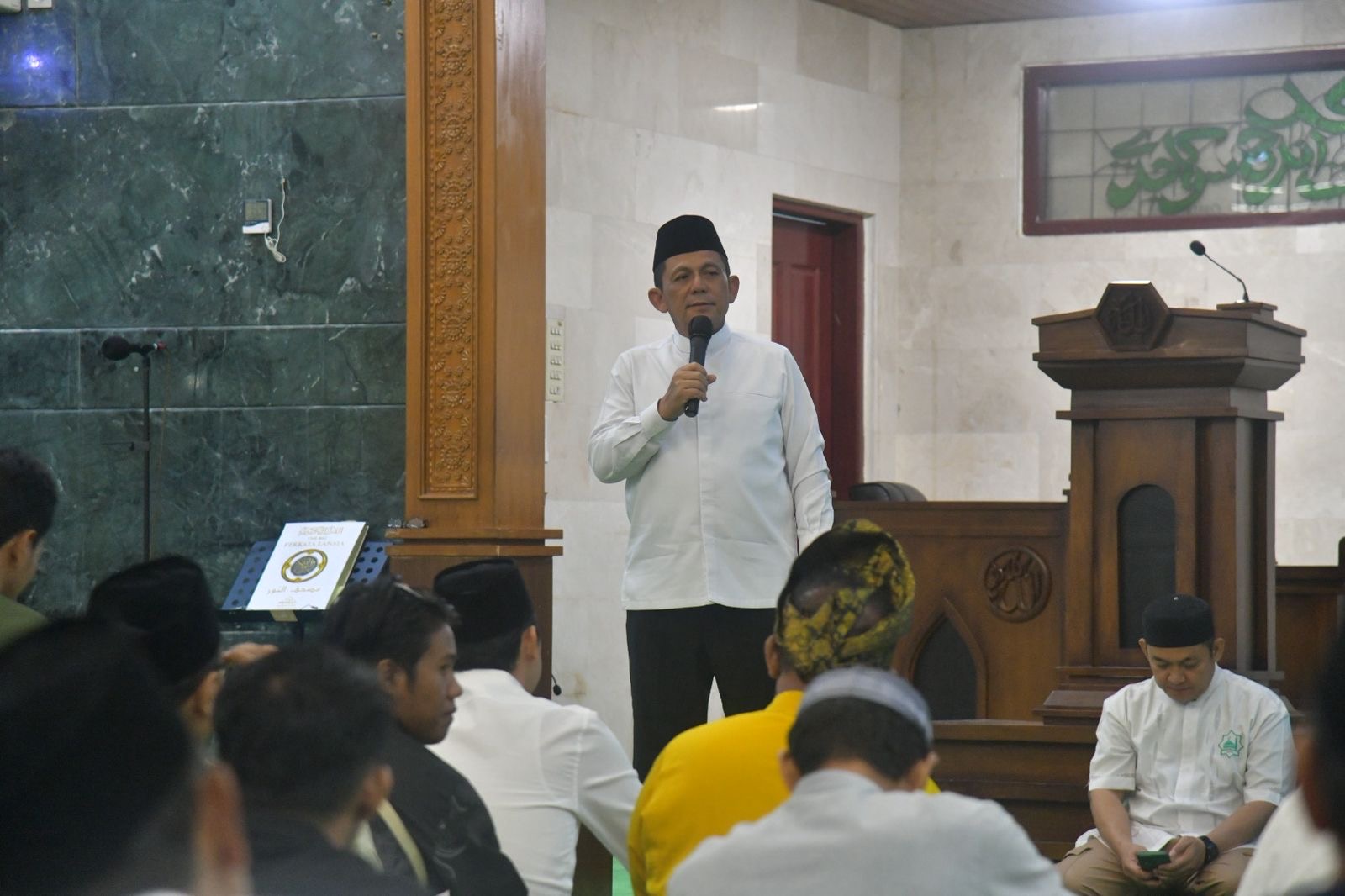 Gubernur Ansar Ajak Umat Ambil Hikmah Isra Mi’raj untuk Perkuat Iman dan Kepedulian Sosial