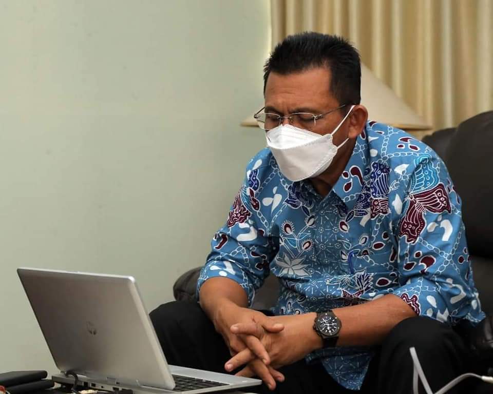 Gubernur Ansar Sehat Dan Sudah Tidak Demam - Ini Dia Aktivitas Saat Jalani Isolasi Mandiri Di Kediaman