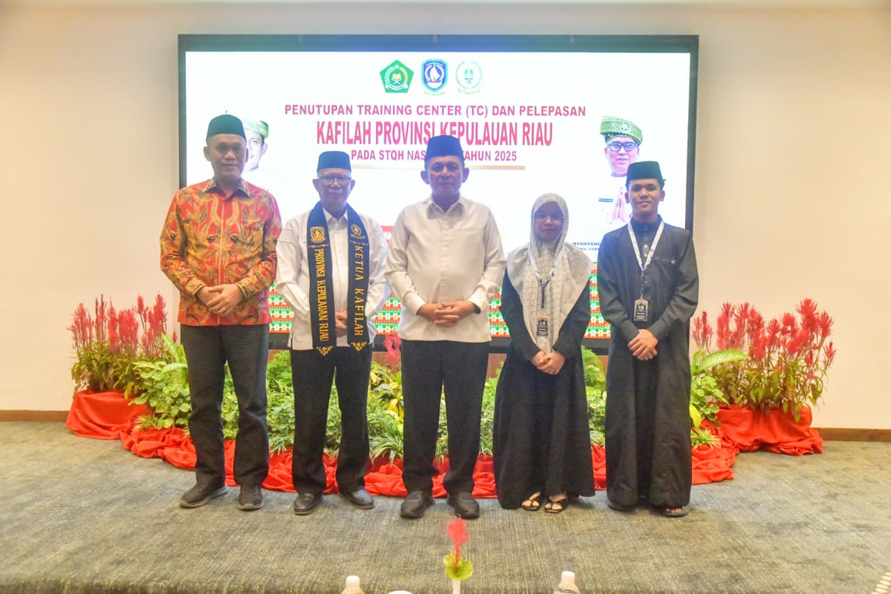 Gubernur Ansar Lepas Kafilah STQH Kepri: TC Jadi Modal Penting Raih Prestasi di Kendari